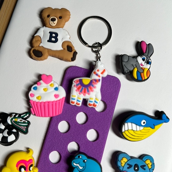 Croc Charms Cartoon Selection - #126 - Picture 3 of 3